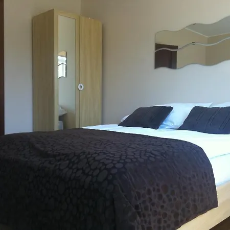Apartment Nadmorski 4 *